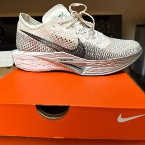 Nike Vaporfly 3 Size 10 Womens